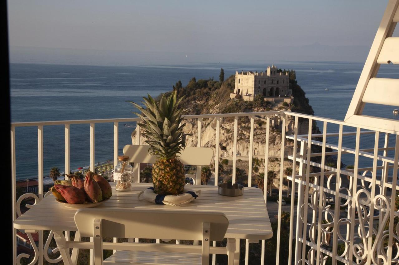 Le Tolde Del Corallone Tropea Eksteriør bilde